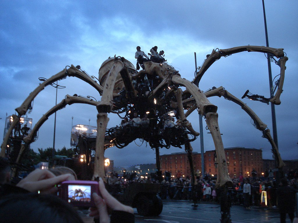 Giant Mechanical Sculpture in Liverpool